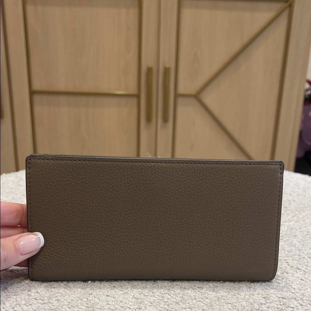 Tory Burch Pebbled Slim Leather Wallet - Picture 2 of 6